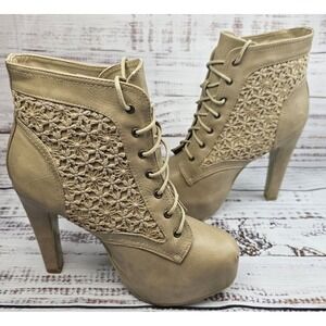 NWOB Wild Diva Lounge Women Chunky Y2K Tan Ankle Bootie Lace Panel Heel Size 8.5